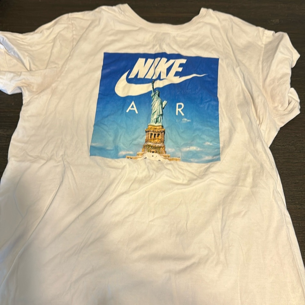 Like new Nike men’s shirt